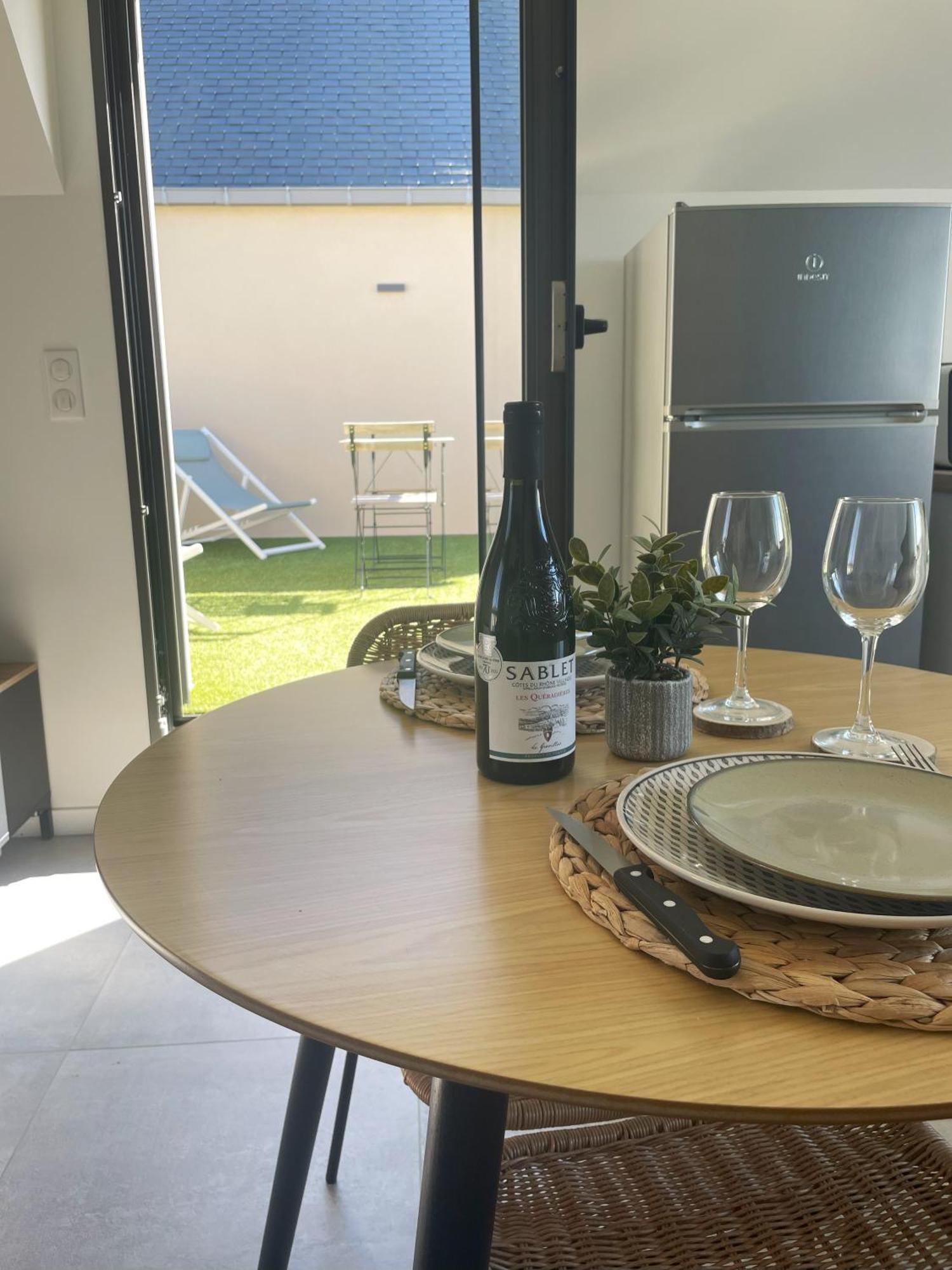 Studio avec terrasse proche de la mer Lancieux Extérieur photo